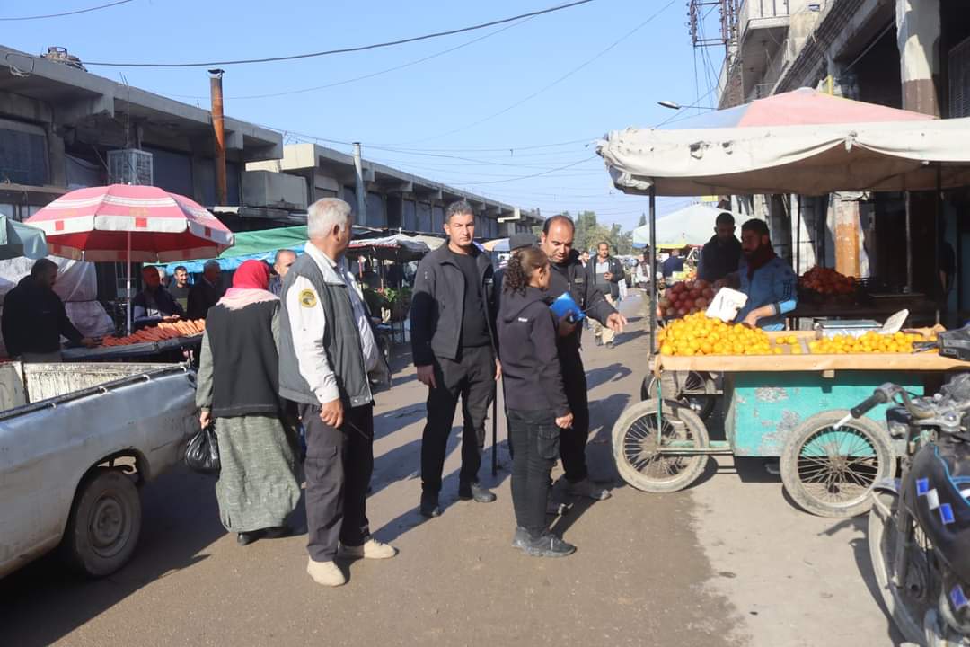 ضابطة البلدية تنفذ جولة لضبط التجاوزات في سوق قامشلو